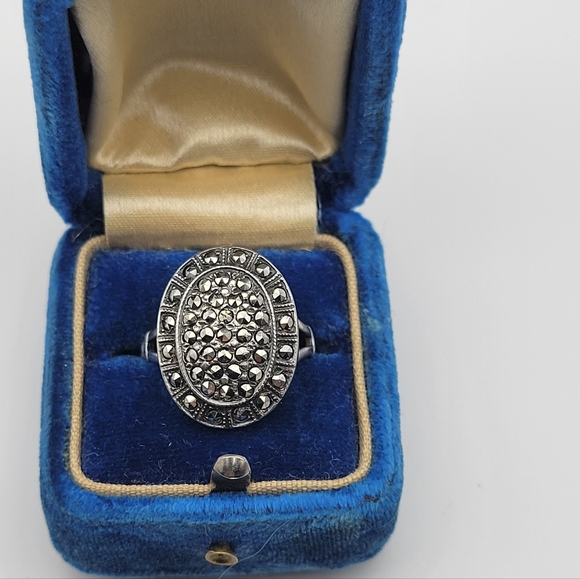 Theda Jewelry - Breathtaking Vintage Sterling Silver Ring with Clustered Marcasites by Theda